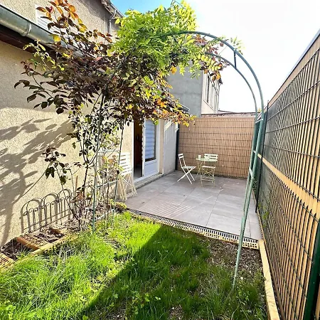 La Maison Champenoise 4 Avec Terrasse Apartment *